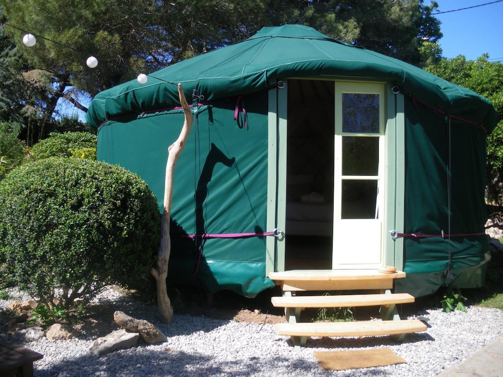 Mira Ceti Yurt Sete Exterior photo