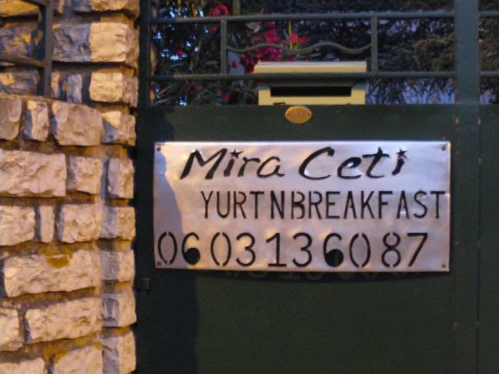 Mira Ceti Yurt Sete Exterior photo
